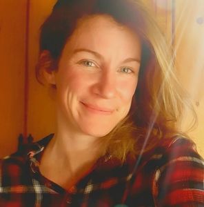 Meet your Posher, Elissa